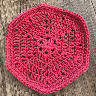 Week 3
Plain Hexie A in color 943 Mekong