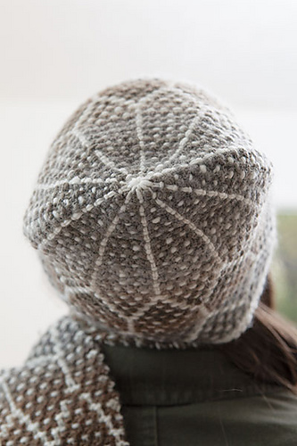 Honeycomb Scarf Toque and Mitts photo 9