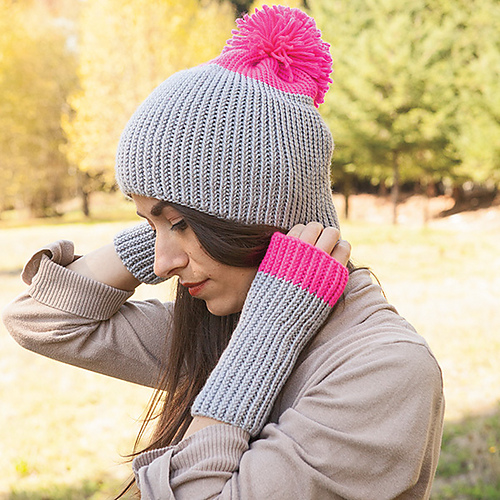Airdrie Hat and Mitts Set photo 1