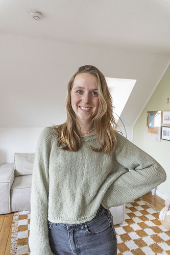 Community KAL Pullover photo 5