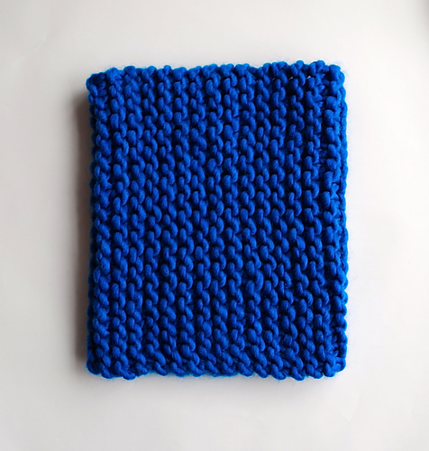 Wonder Woman Beanie + Cowl photo 3