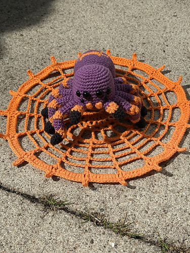 Stan the Spider (& Web)