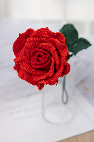 Ravelry: Thai Gradiant Rose pattern by Kaia Han