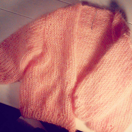 cardigan_kid_mohair_licht_roze