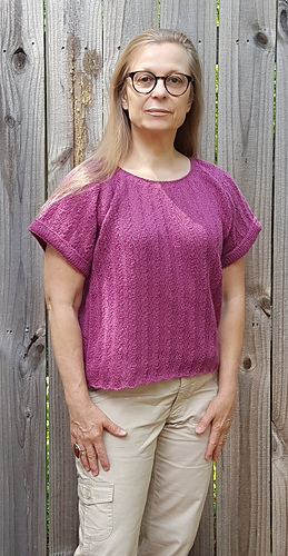 Herringbone Linen Tee
Design and Pattern by Karen Vølund Fechter
June 2020