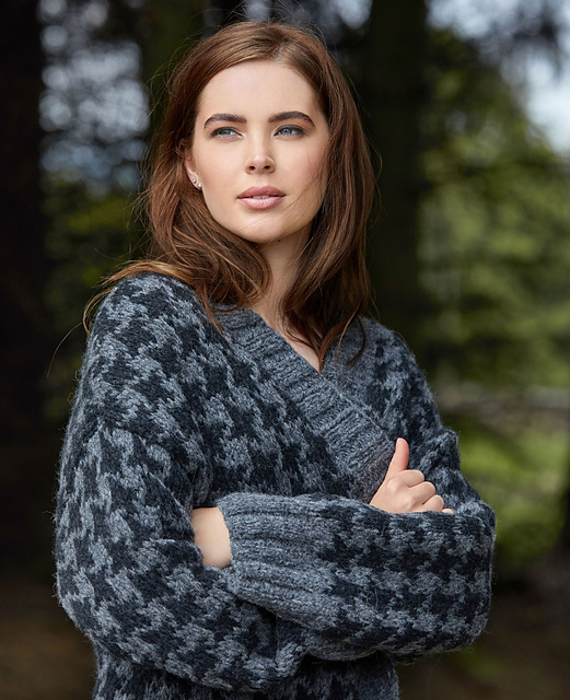 Ravelry Yearn pattern by Kim Hargreaves