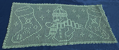 Christmas Stocking Table Runner
Filet Crochet
Pattern 
Charts and Written Row by Row
