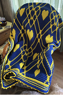 Plaid Hearts Throw
Overlay Mosaic Crochet
Fully Written Pattern and Chart 