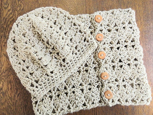 Chunky Lace Cowl and Beanie photo 2