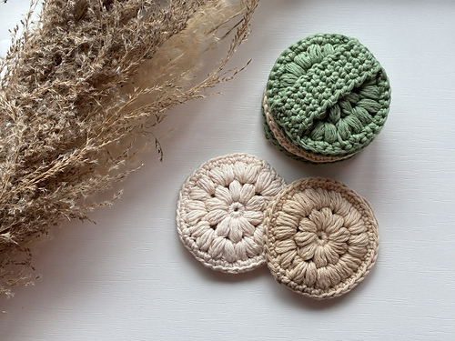 Crochet facial scrubbies