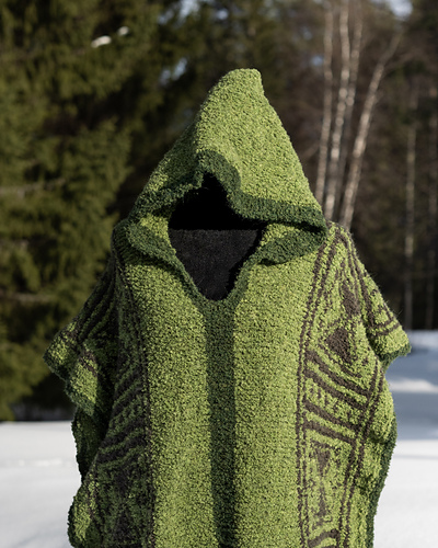 Brunos poncho - Amanda Karlsson