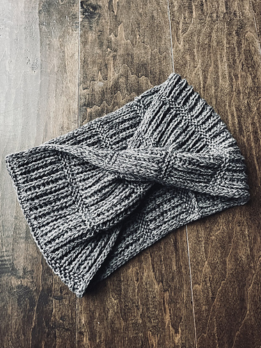 Garter-Fisk Cowl - Kendra Elaine