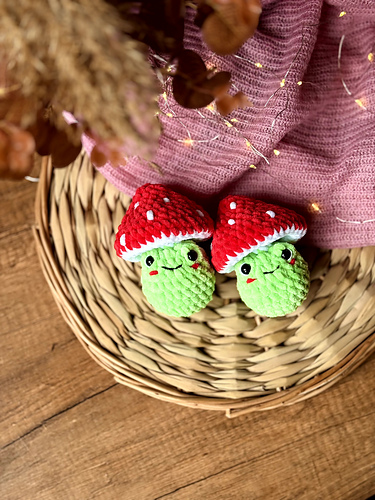 Mushroom sopp amigurumi - Jelena Ohtina