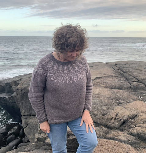 Ravelry: pinia pattern by Isabell Kraemer