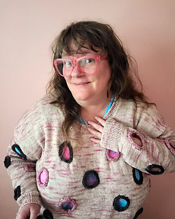 still unblocked, still in a selfie mood, still love the sweater!