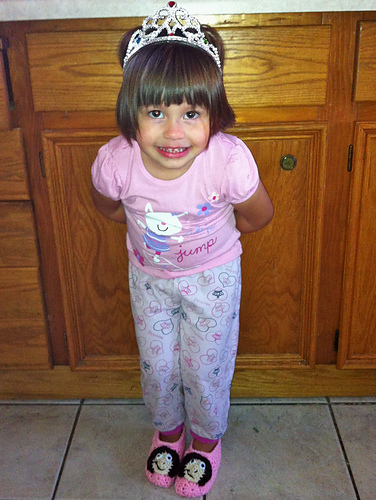 Dora Inspirerte Slippers - Kimberly Poole