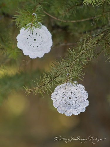 Victorian Blush Snøfnuggs Vintage Ornament/GaveTag - Kirsten Holloway