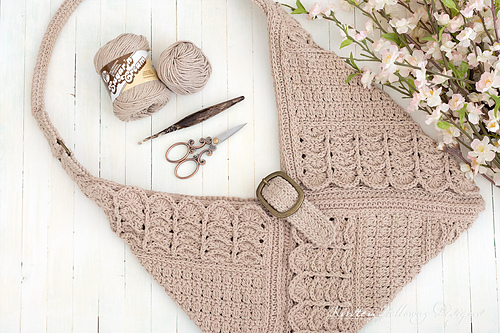 Ravelry: Written On My Heart Crossbody Bag pattern by Kirsten Holloway