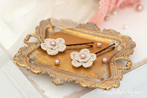 Delicate Flower Clip photo 1