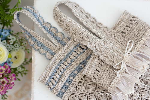 Ravelry: Bluebird Meadow Bag Saver pattern by Kirsten Holloway