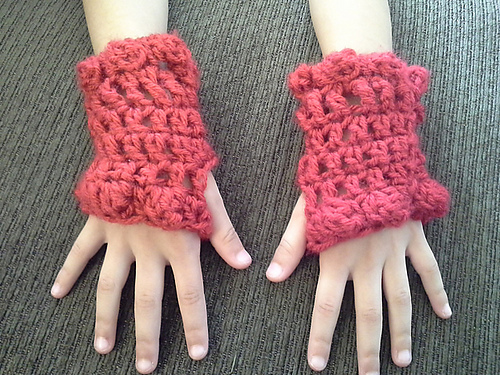 Puffy Fingerless Gloves for Kids photo 1