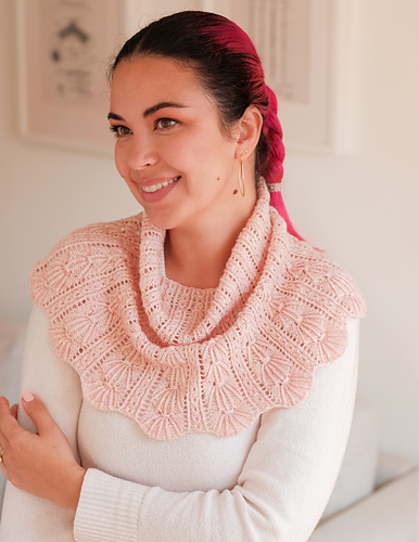 Valeriana Cowl