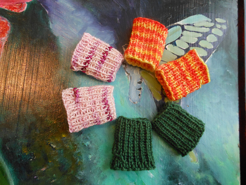 Fingerless Mittens for 18inch dolls photo 4