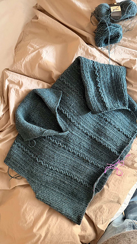 Size 4 [strikstrik](/people/strikstrik) 