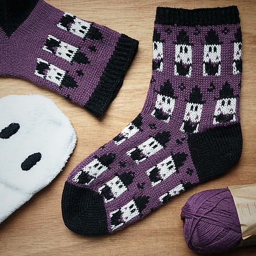 Phantom Potions Ghost Socks