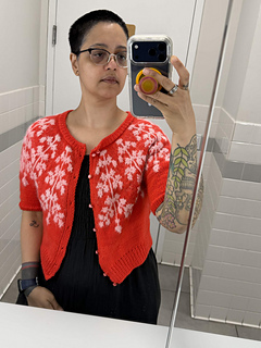Johanna is wearing a size 2 cardigan she modified.