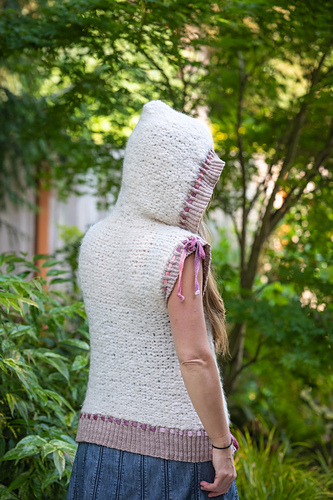 Sherpette Vest - The Knitters Studio