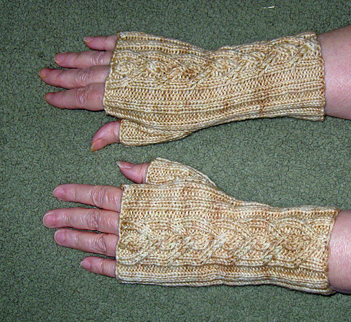 Framed Cable Fingerless Mitts photo 1