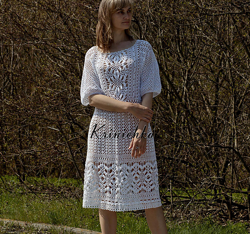 Dress with puff sleeves