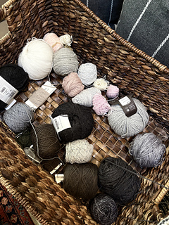 Just over the halfway mark and I'm running out of lights and darks so raided the stash for pastels and browns.