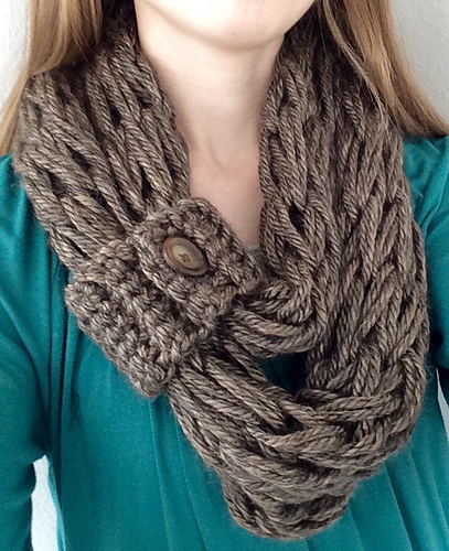 Hvordan strikke skjerf med armene (Arm Knit Scarf) - 2015 Kristin Kreates