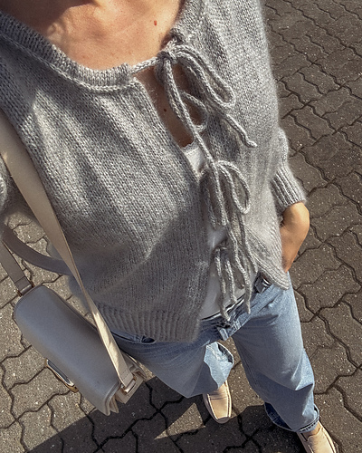 Picnic Cardigan - Veronika Lindberg