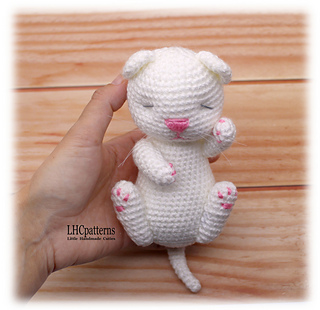 Crochet Sleeping Kitten
