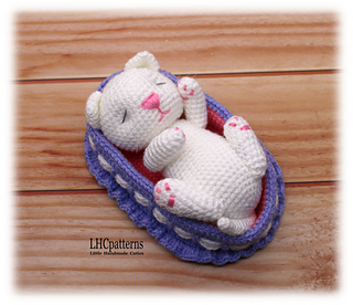 Crochet Sleeping Kitten
