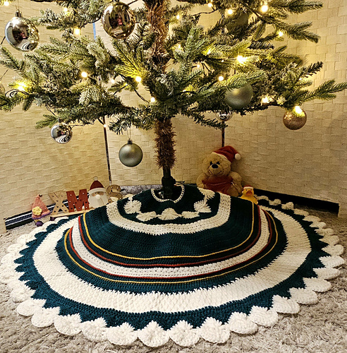 Whimsical Woodlands Christmas Tree Skirt - Sharon Morrison