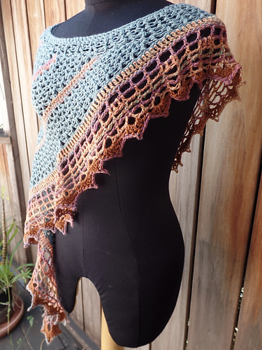 Juliette Shawl photo 5