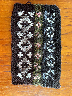 alternate 8 color version in Jamieson's Double Knitting
