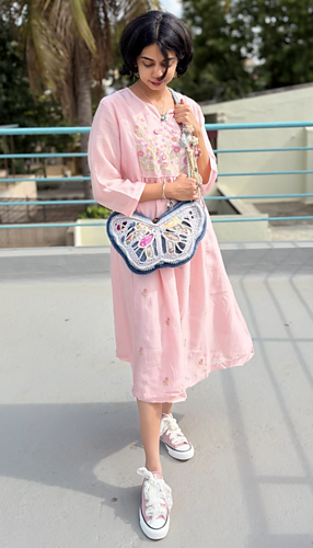Photo from tester Pri Ya @_priya_ms (IG)
Yarn: Color A: Hobbii Mocktail - 80 g;
Color B: 2 strands of Schachenmayr Catania - 10 g
Hook: 6 mm
Bag size: 38.1 x 20.3 cm (15 x 8 in)