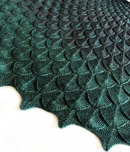 Ravenwood Dragon Cloak - Lavish Craft