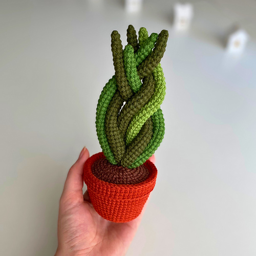 Crochet Sansevieria Cylindrica - Anastasiia Svirina