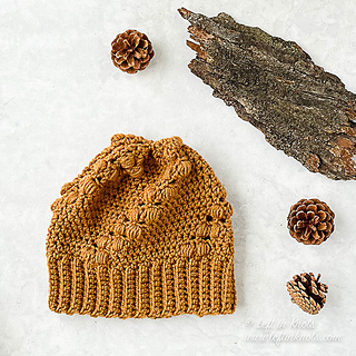 Ravelry: Go For Faux Fur Pom Pom pattern by Megan Meyer