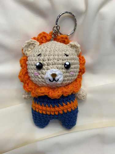 Cute lion Amigurumi