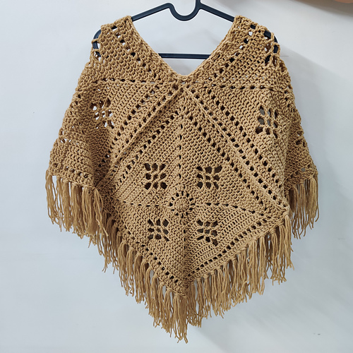 Flowertastic Poncho photo 10