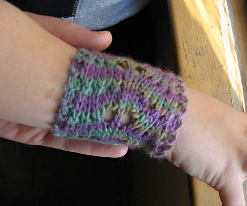 Peekaboo Bracelet photo 1