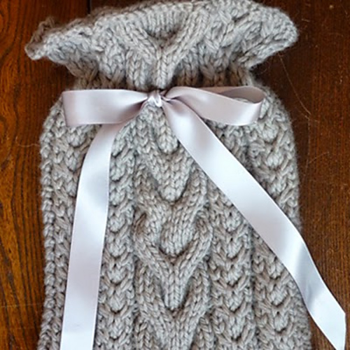 Ravelry Hottie Hot Water Bottle Cover pattern by Ruth Cross