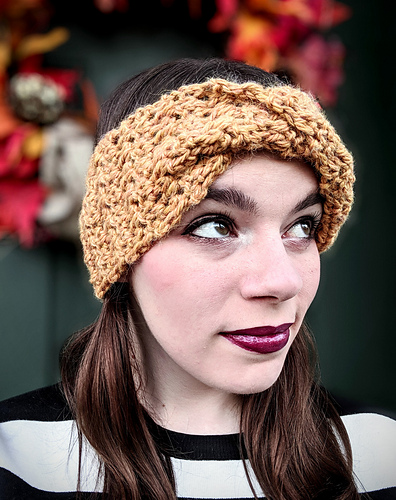 Moebius Headband Crochet photo 3
